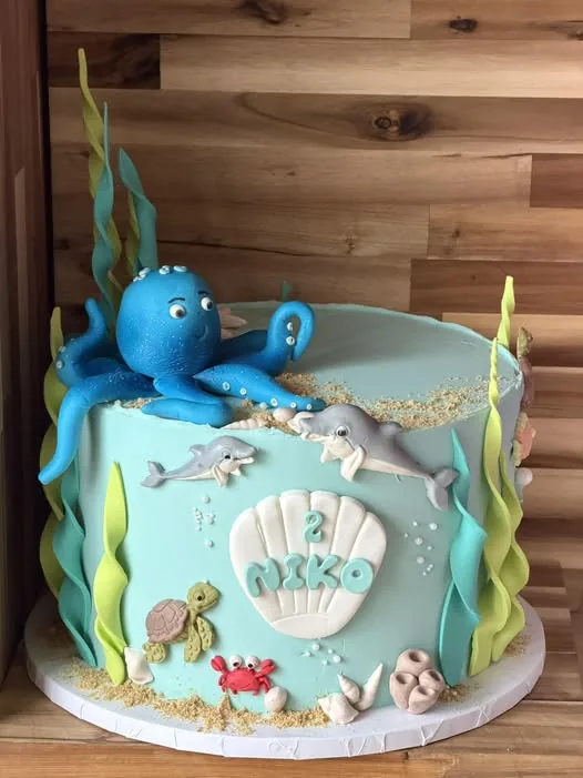 Custom cake handcrafted by Marta's Cakes in Jackson, New Jersey