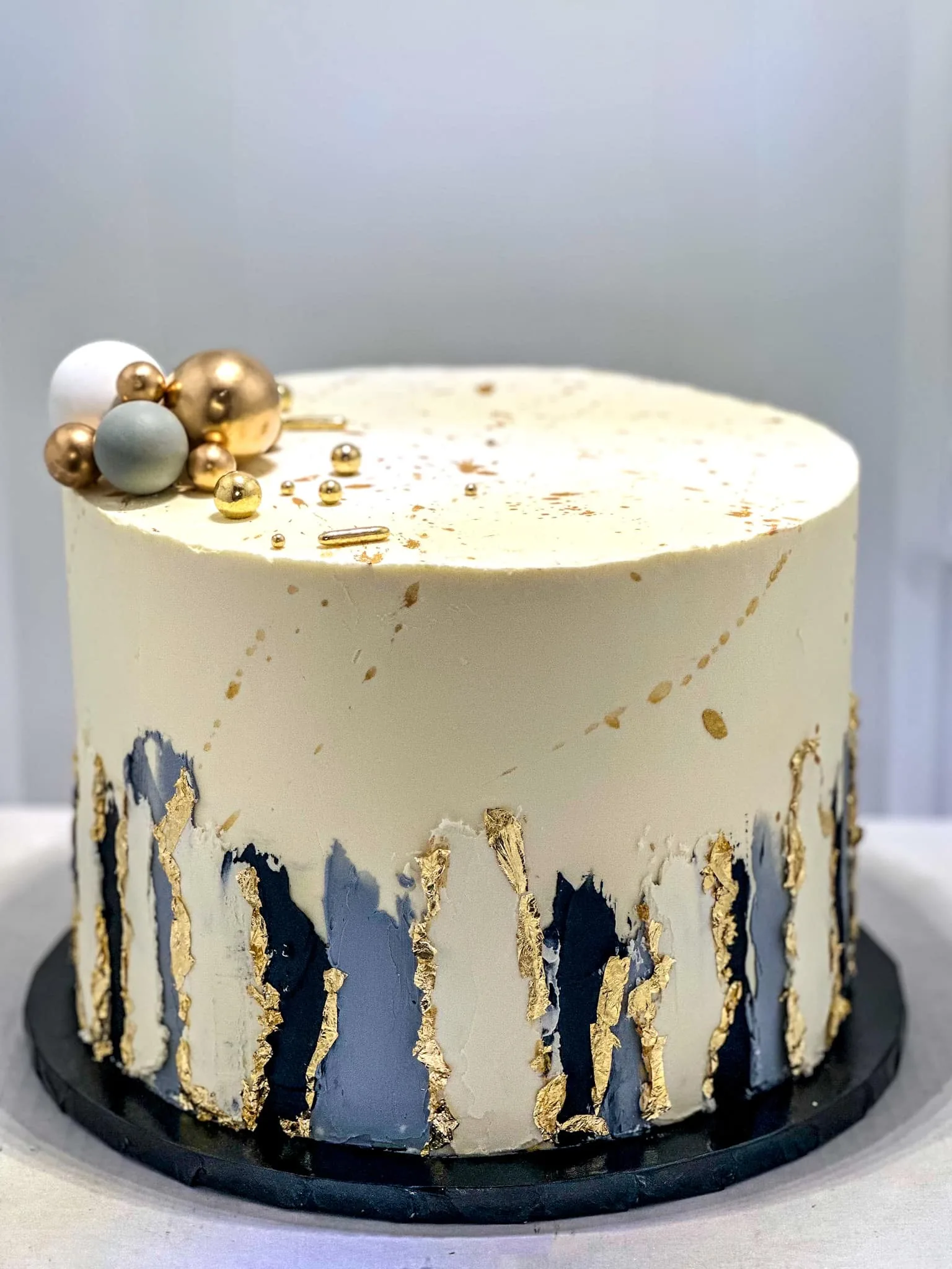 Custom cake handcrafted by Marta's Cakes in Jackson, New Jersey