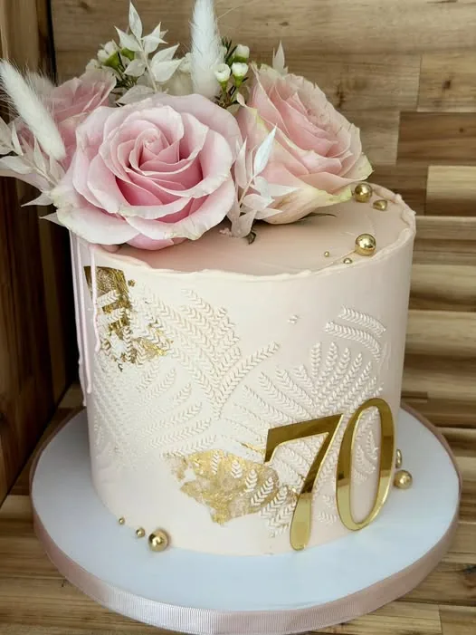 Custom cake handcrafted by Marta's Cakes in Jackson, New Jersey