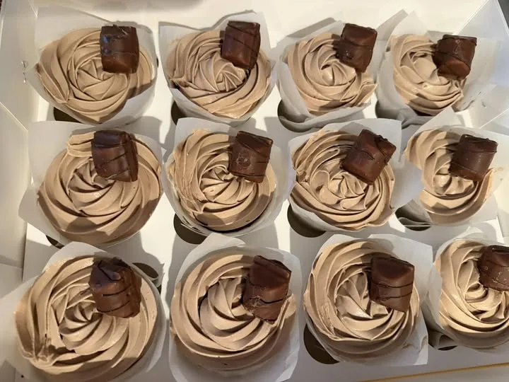 Custom cake handcrafted by Marta's Cakes in Jackson, New Jersey