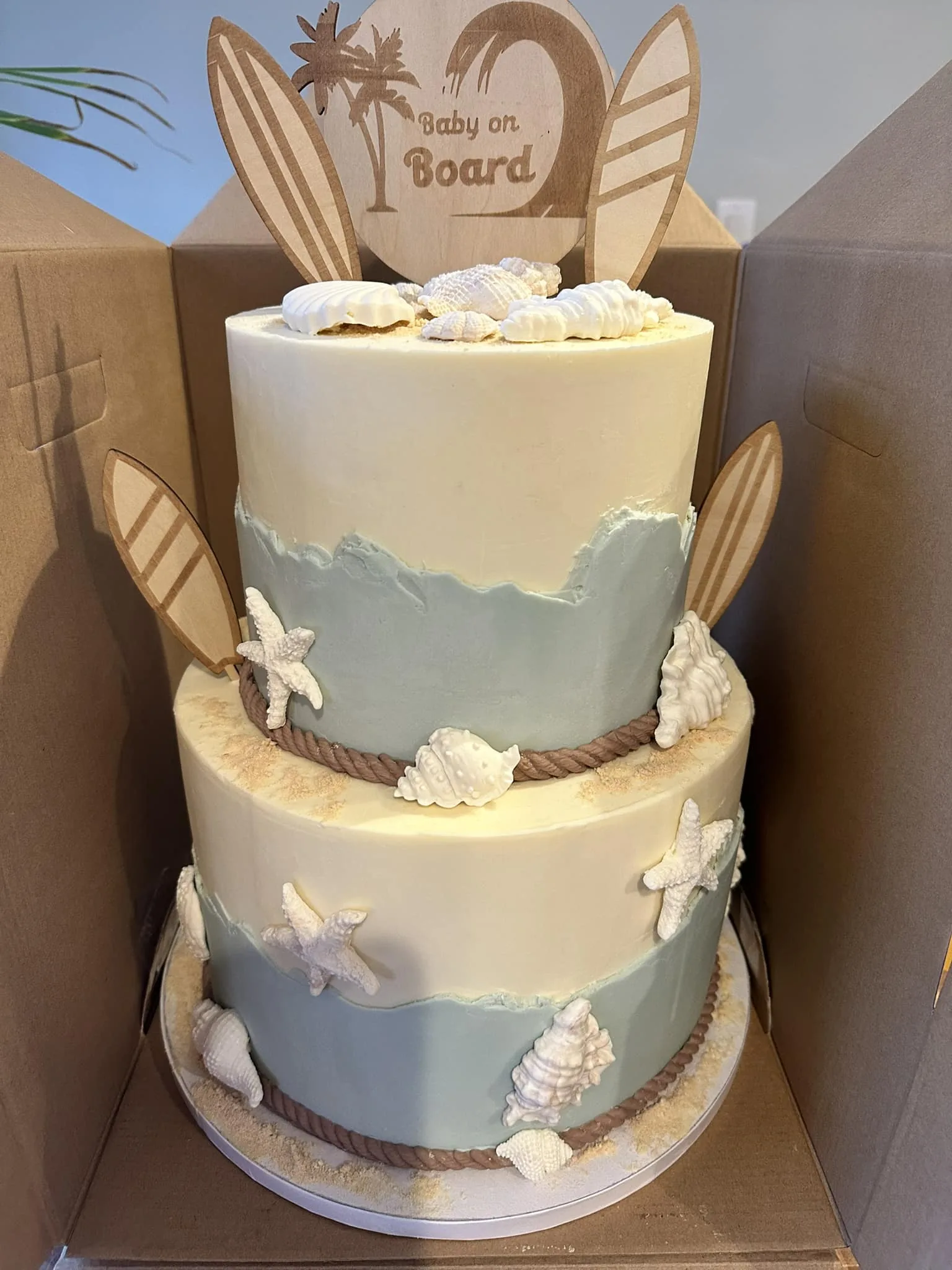 Custom cake handcrafted by Marta's Cakes in Jackson, New Jersey