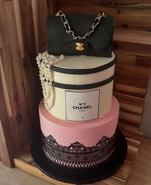 Custom cake handcrafted by Marta's Cakes in Jackson, New Jersey
